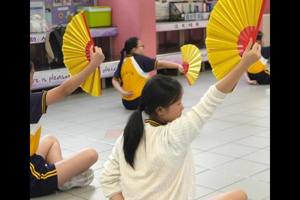 扇子舞班